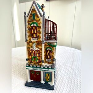 Department 56 “The University Club”